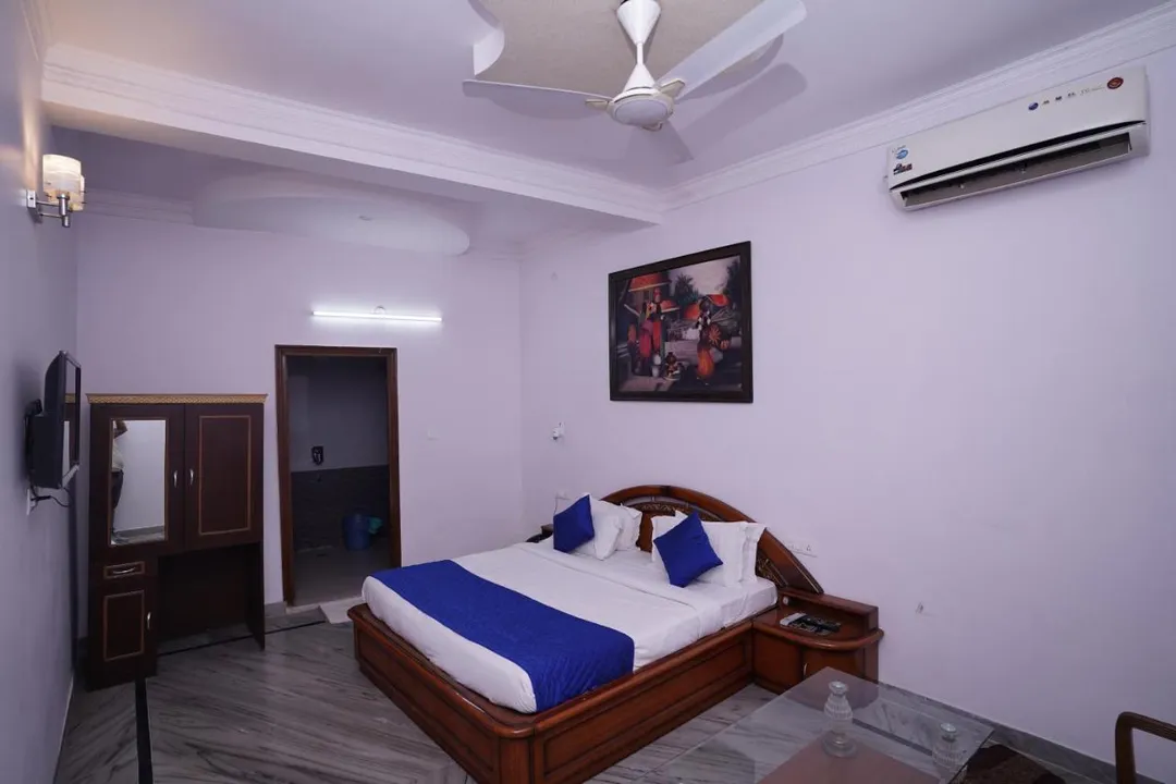 Book Hourly hotels for unmarried couples in Delhi Bag2Bag