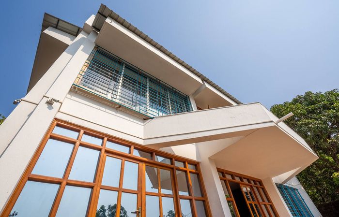 day time hotels in lake view villa goa