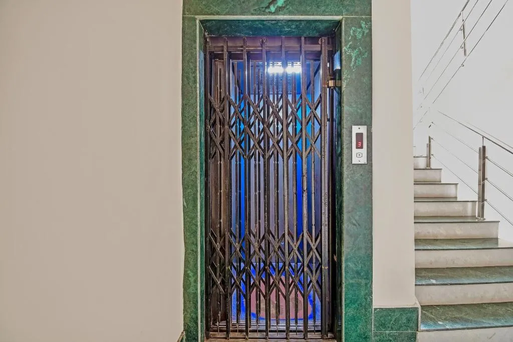 Book hotels for couples in Kolkata Starting from ₹569