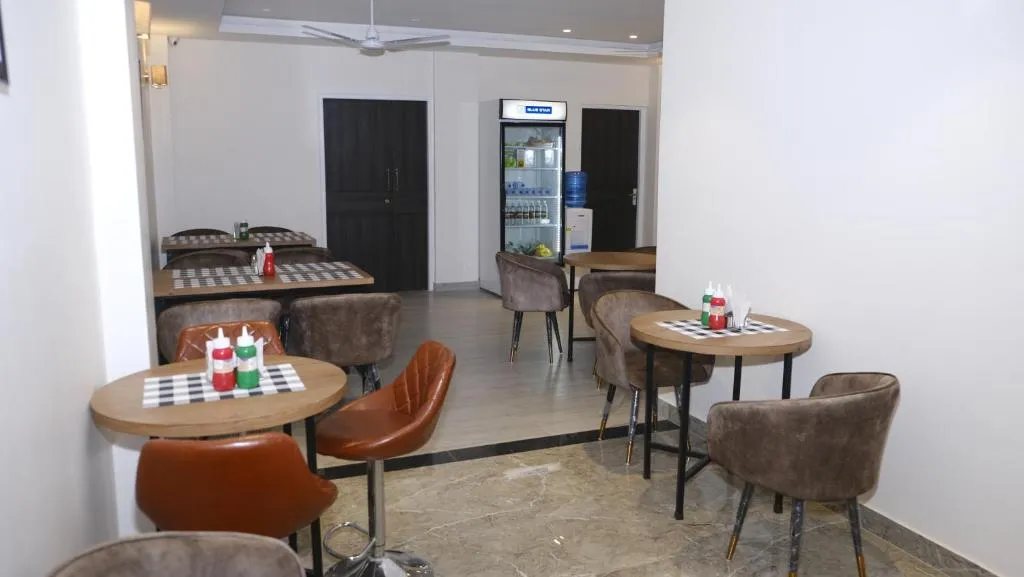 best day hotels in indraprastha inn lucknow