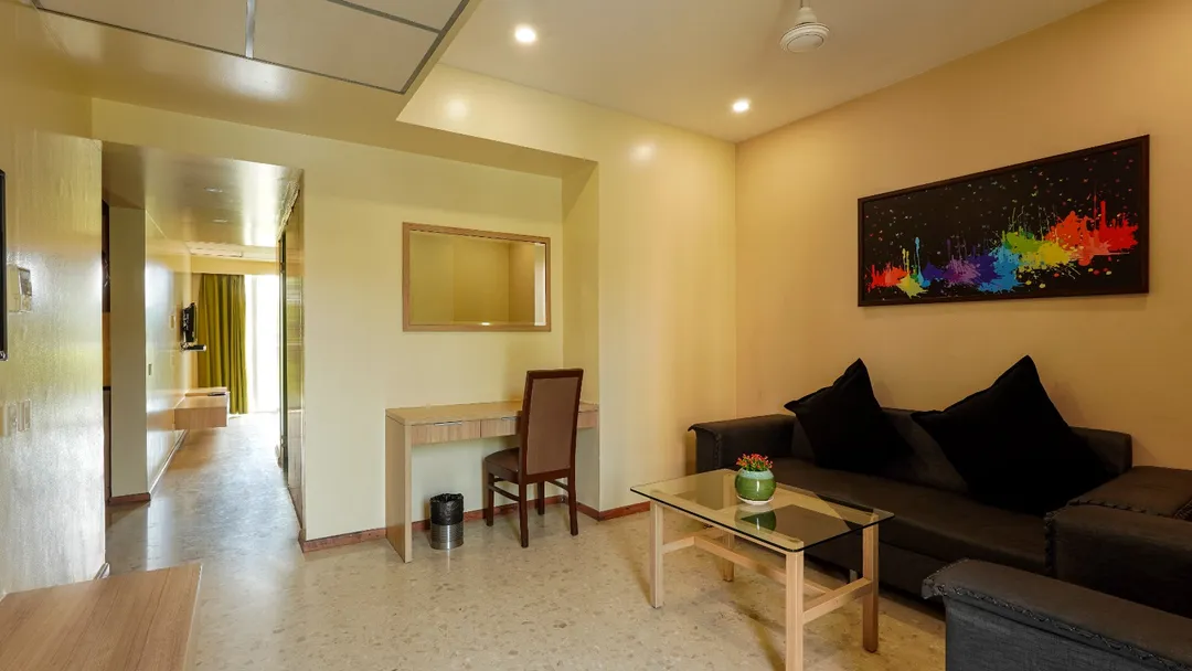 Book hourly hotels for unmarried couples in Pune Bag2Bag